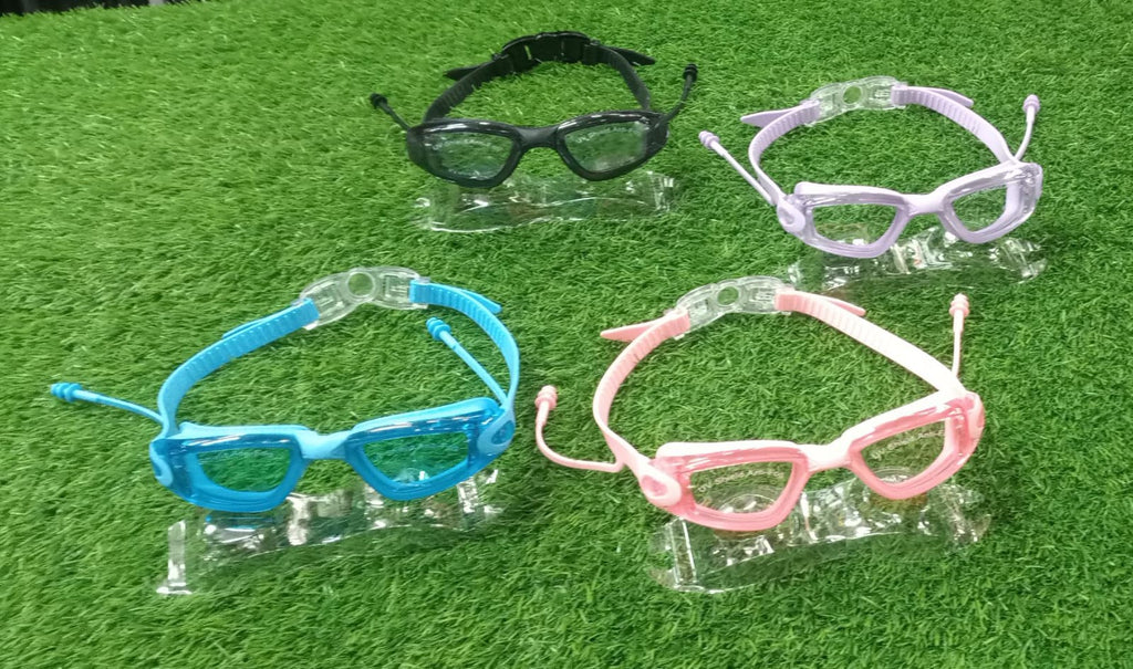 Swimming Goggles with Protective Case